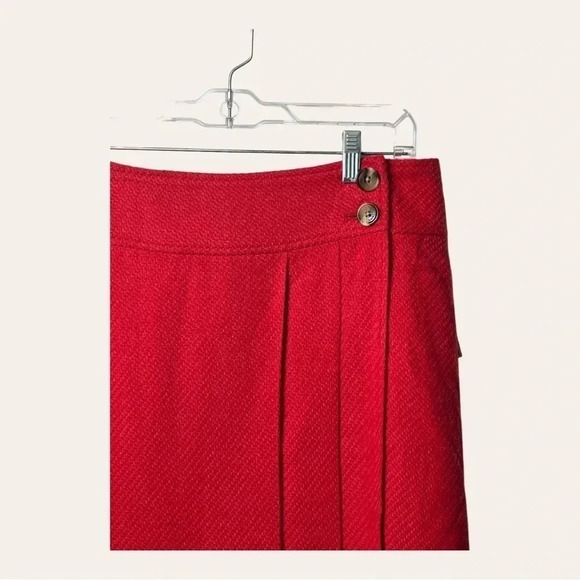 0381W. ISAAC MIZRAHI KNITTED WRAP MIDI SKIRT RED IN COLOR SIZE 14โ BUTTON DETAIL - Picture 2 of 9
